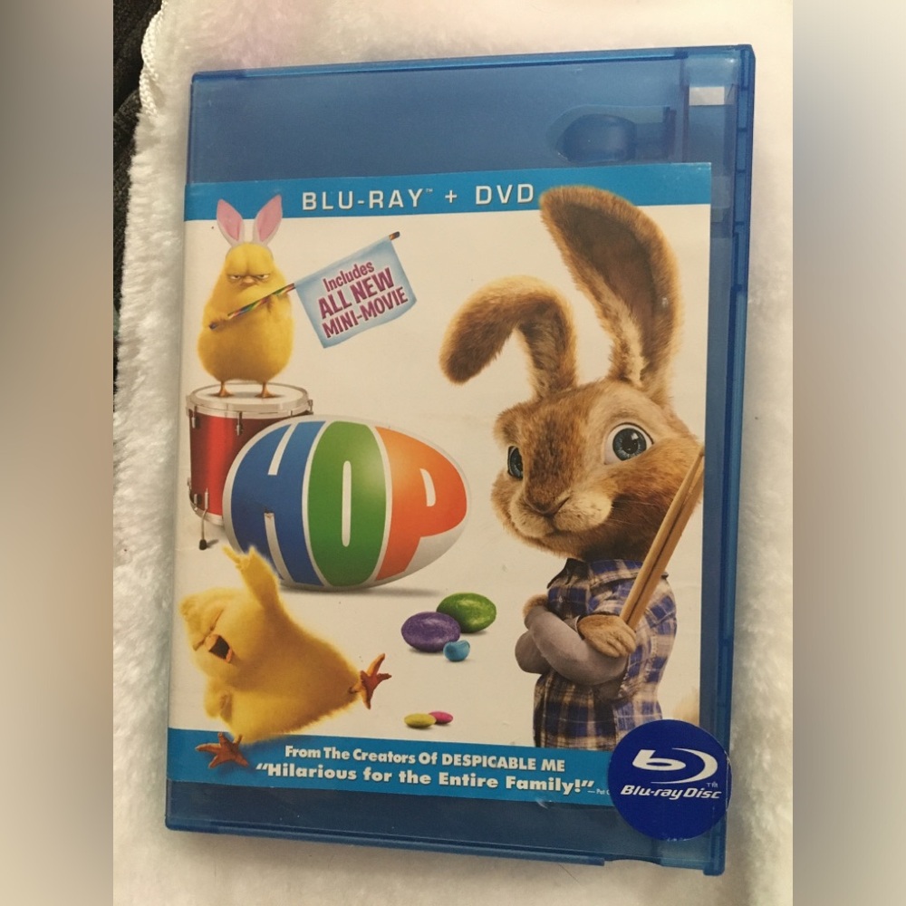 Hop Blu-ray + DVD Combo Pack